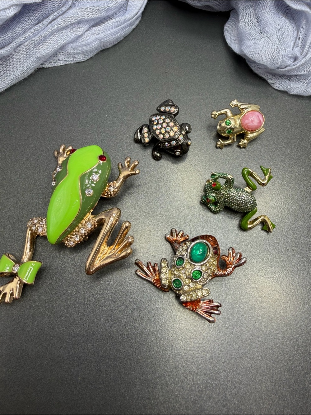 Vintage Green Enamel & Rhinestone Frog Brooches #206